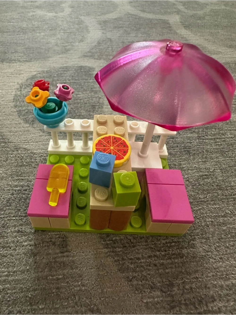 Lego Juniors Emma's Ice Cream Truck 10727-retired